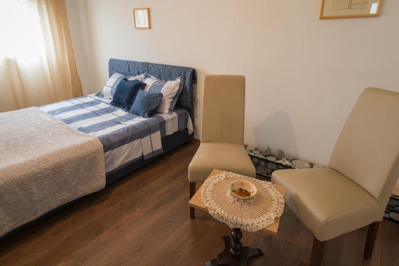 Kuca Na Selu + Besplatan Parking Villa Nikšić Екстериор снимка
